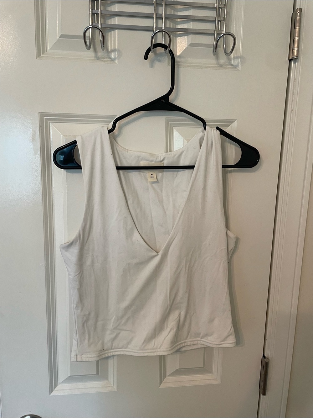 Sleeveless White V-Neck Tank Top - Clean Minimal Style